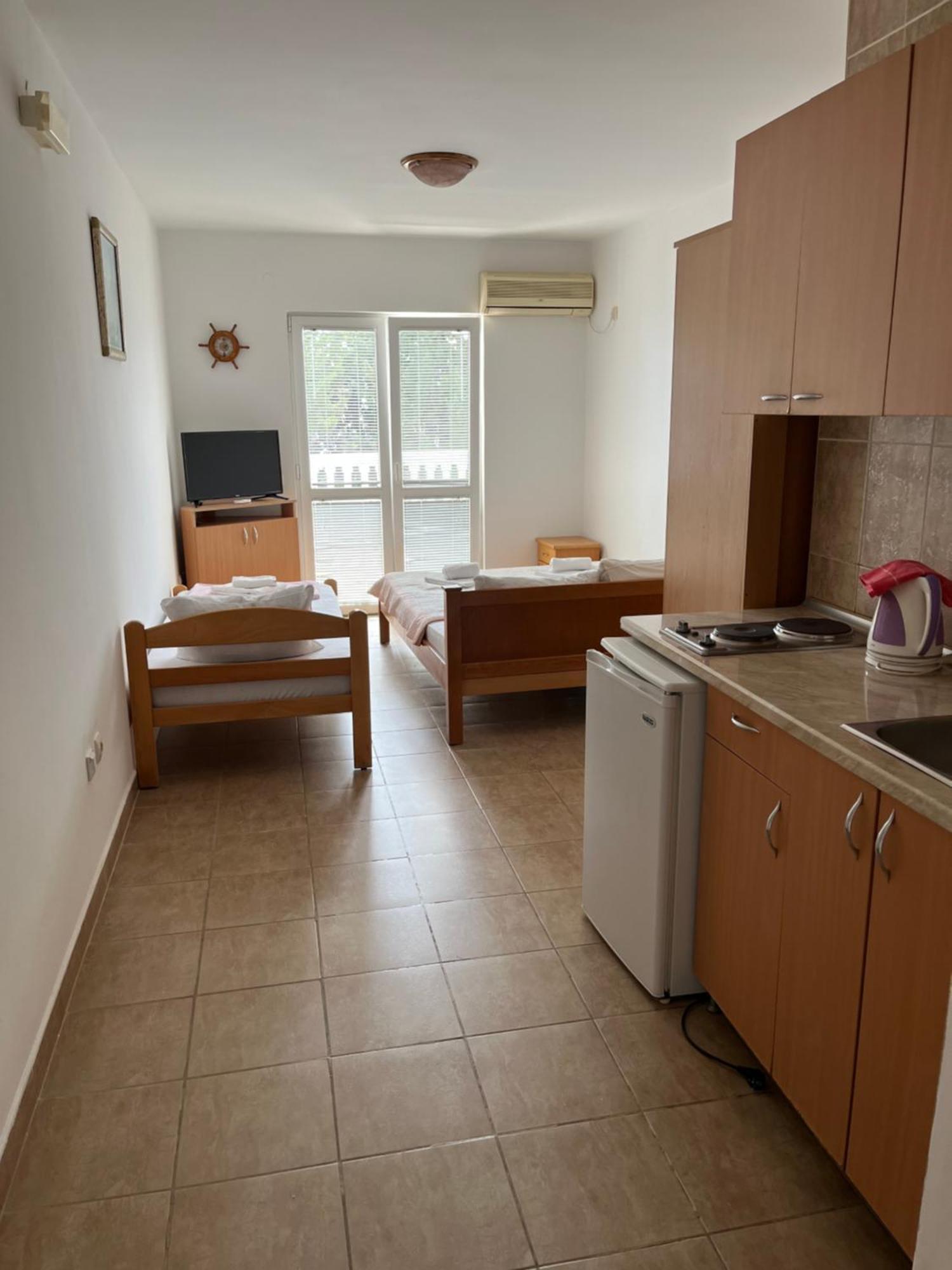 Guest House Perovic Сутоморе Экстерьер фото